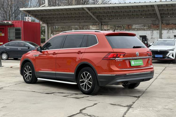 Used Volkswagen Tiguan L 2017 330TSI Automatic Two-Wheel Drive Luxury Edition