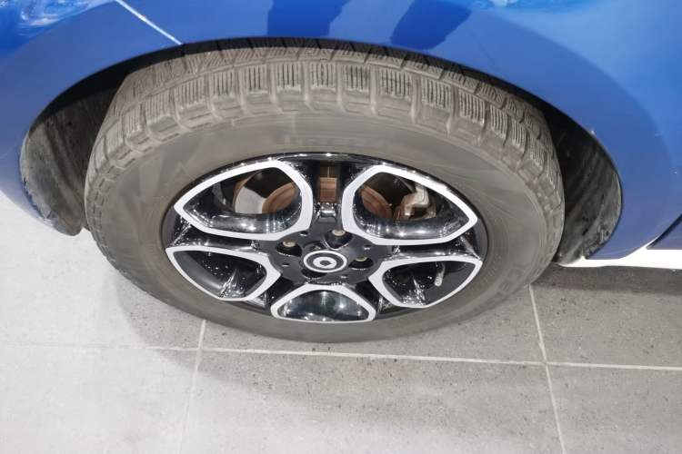 Used  fortwo 2017 1.0L 52kW New Sound Special Edition China V Emission Standard
