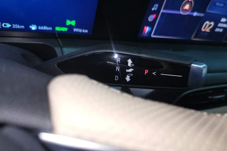 Used Buick GL8 New Energy 2025 Lu Shang Smart Enjoyment Edition 7-Seater