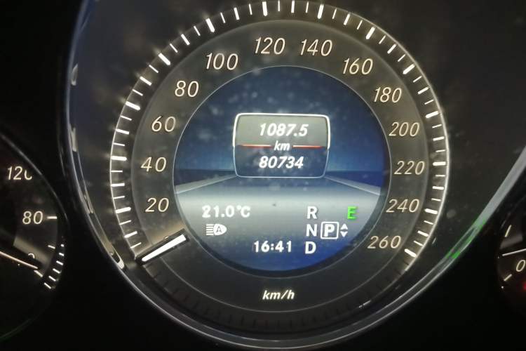 Used Mercedes-Benz GLK-Class 2013 Facelift GLK 300 4MATIC Fashion Edition