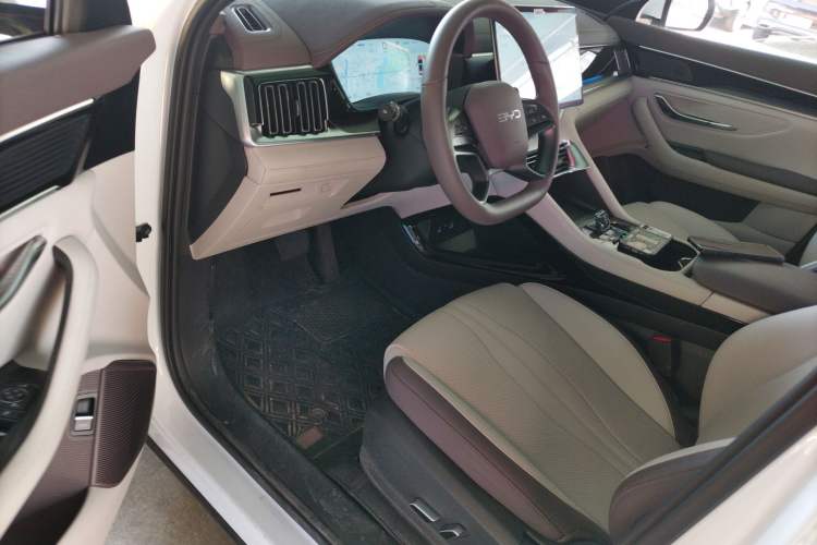 Used BYD Song PLUS New Energy 2025 EV Intelligent Driving Version 520km Premium Model