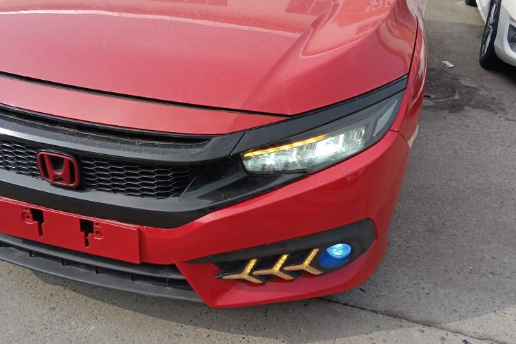 Used Honda Civic 2016 220TURBO CVT Luxury Edition
