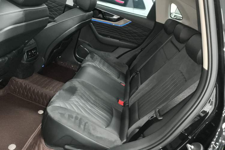 Used Hongqi HS5 2022 Revised Version 2.0T Smart Connect Flagship Edition
