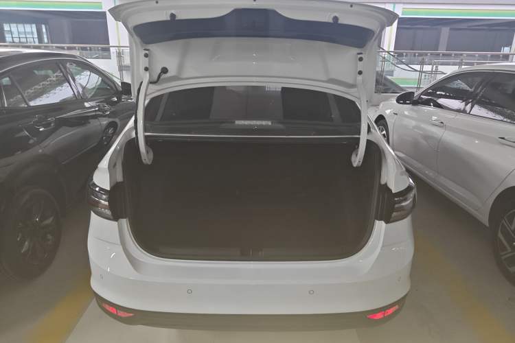 Used Volkswagen Lavida 2023 New Rui 1.5L Automatic New Yi Edition