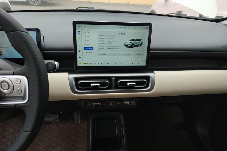 Used Wuling Bingo PLUS 2024 330 km Range Five-Seater Version
