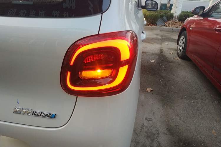 Used Wuling Hongguang MINIEV 2025 Four-Door Version Advanced Edition
