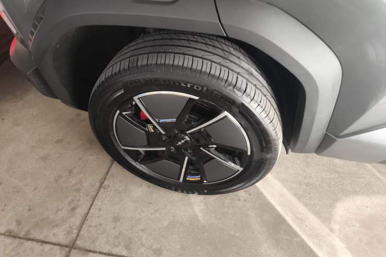 Used  Titanium 3 2025 501KM All-Wheel Drive Intelligent Driving Ultra Version
