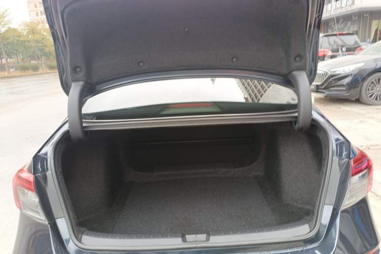 Used Honda Civic 2022 240TURBO CVT Dynamic Edition
