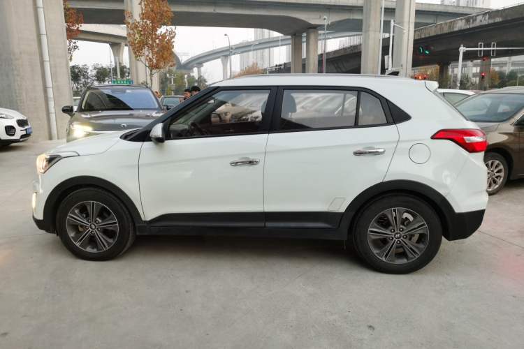 Used Hyundai ix25 2015 1.6L Automatic Two-Wheel Drive Smart GLS Trim
