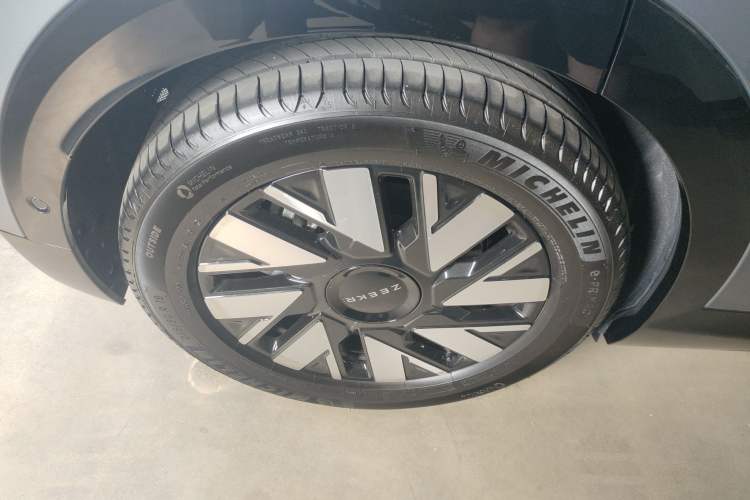 Used Zeekr MIX 2025 Long-Range Intelligent Driving Edition
