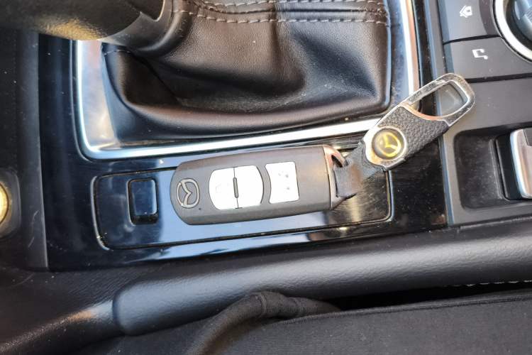 Used Mazda Mazda 3 Axela 2017 Sedan 1.5L Automatic Luxury Model Emission Standard China V
