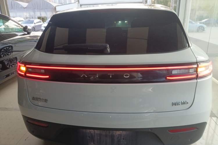 Used Hima AITO M5 2022 Extended-Range Four-Wheel Drive Performance Version
