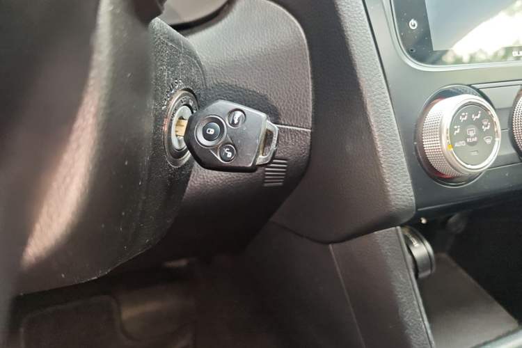 Used Subaru XV 2015 2.0i Special Edition Sport Model
