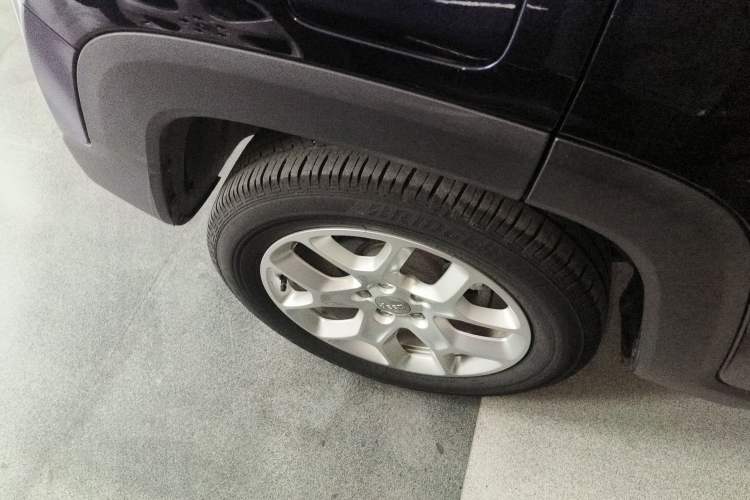 Used  Renegade 2018 Connected Large Screen Version 180T Automatic High-Energy Edition