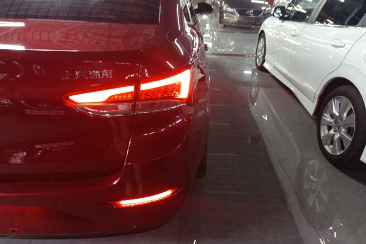 Used Buick GT 2019 18T Automatic Connected Elite Model China VI Standard
