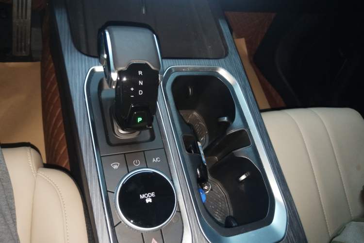 Used Chery Explore 06 2023 Revised Version Urban Edition 1.6T Two-Wheel Drive Luxury Trim