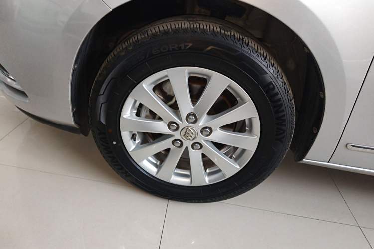 Used Buick GL8 2018 28T Luxury Model China VI Standard