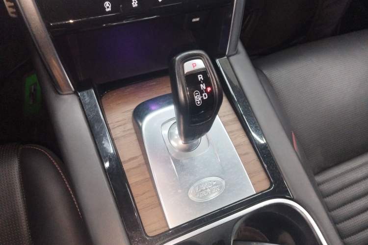 Used Land Rover Discovery Sport 2020 249 PS R-Dynamic Performance Tech Edition 7 Seats
