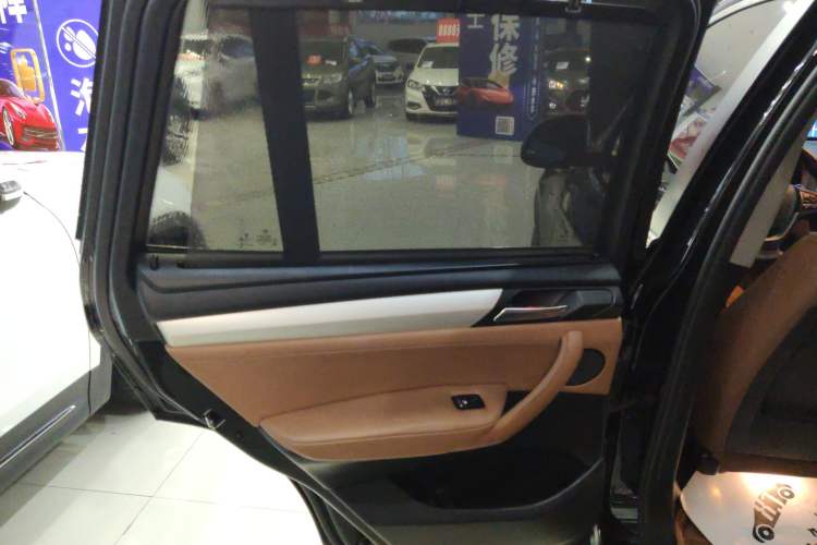 Used BMW X3 2016 xDrive20i Leading Model 5 Seats
