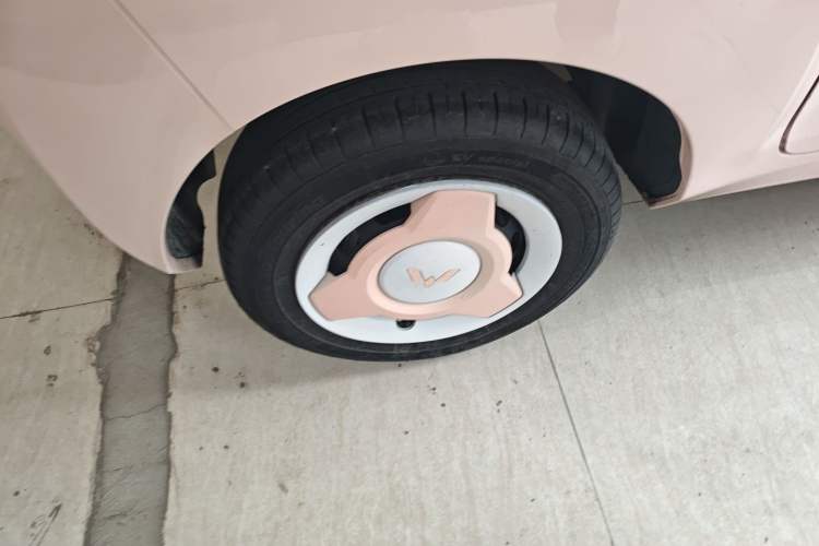 Used Wuling Hongguang MINIEV 2021 Macaron Premium Model – Lithium Iron Phosphate
