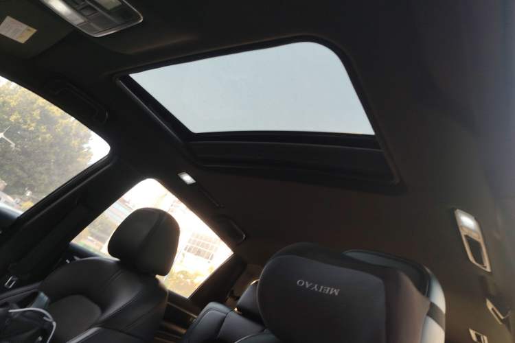 Used Dongfeng Fengon ix7 2020 2.0 TGDI Automatic Two-Wheel Drive Urban Luxury Edition
