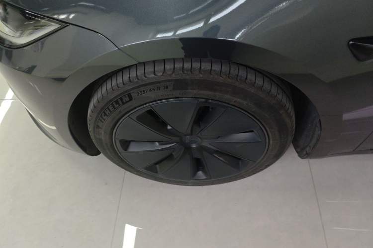 Used Tesla Model 3 2023 Rear-Wheel-Drive Version
