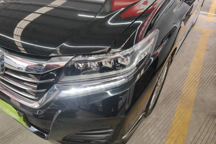 Used Honda Elysion 2016 2.4L Supreme Edition
