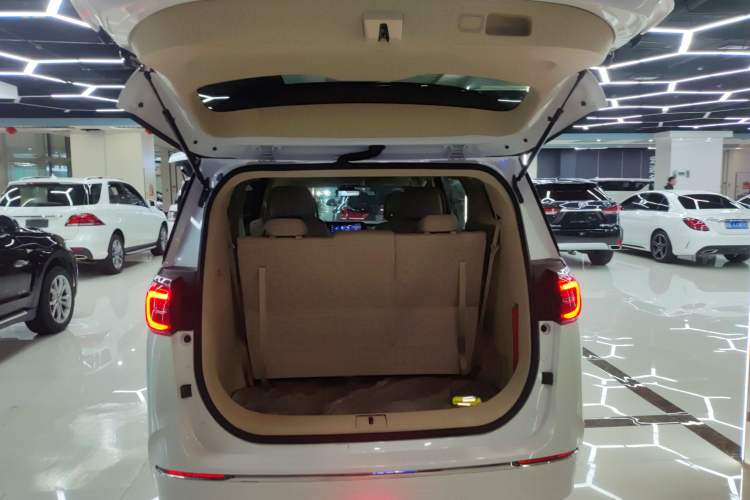 Used Buick GL8 2023 ES Lu Zun Deluxe Model
