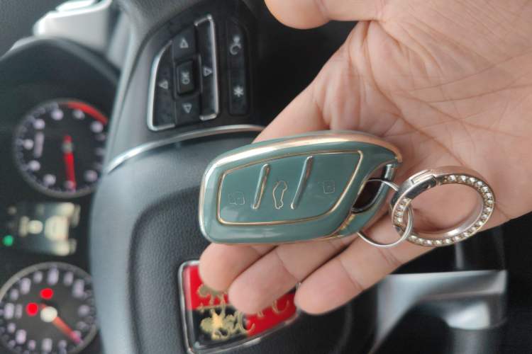 Used Roewe i5 2019 1.5L Manual 4G Connectable Langhao Edition
