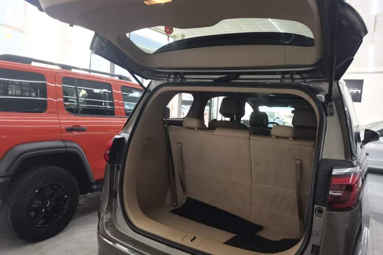 Used Buick GL8 2020 ES Land Cruiser 653T Luxury Edition
