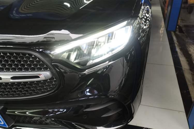 Used Mercedes-Benz GLC 2025 GLC 300 L 4MATIC Dynamic Model 5 Seats
