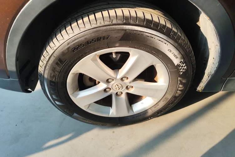 Used Toyota RAV4 2013 2.5L Automatic 4x4 Elite Edition
