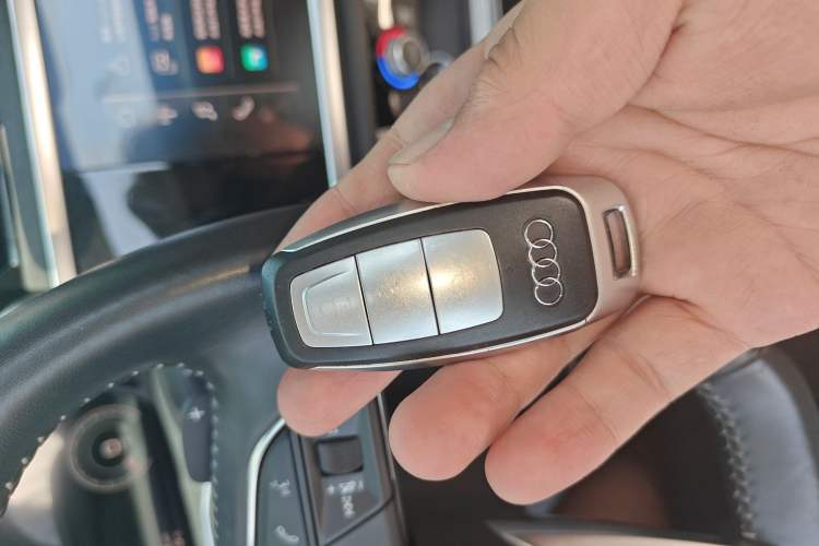 Used Audi Q3 2022 35 TFSI Fashion Dynamic Model
