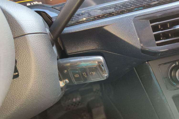 Used Volkswagen Lavida 2025 New Sharp 1.5L Outstanding New Edition