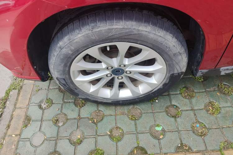 Used Haval H2 2017 Red-Label 1.5T Manual Two-Wheel Drive Luxury Model
