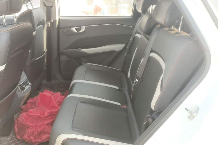 Used Baojun RC-6 2019 1.5T CVT 24-Hour Online Luxury Edition
