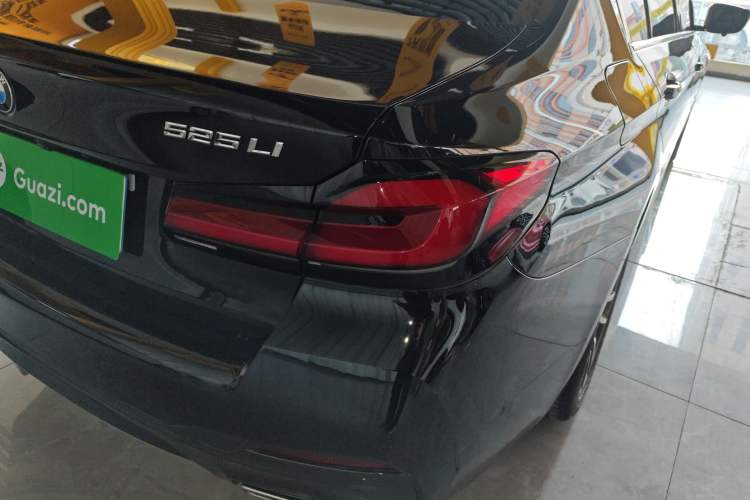 Used BMW 5 Series 2022 Restyled 525Li M Sport Package
