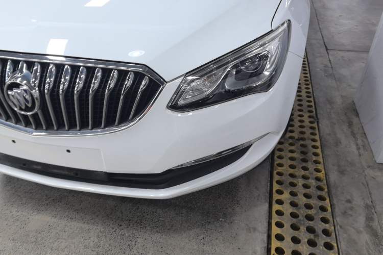 Used Buick GT 2015 15N Automatic Elite Version
