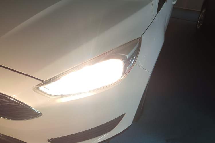 Used Ford Focus 2018 Hatchback Classic 1.6L Automatic Comfort Plus SmartDrive Edition