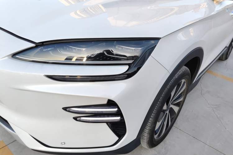 Used BYD Song PLUS New Energy 2023 Champion Edition EV 520KM Luxury Model