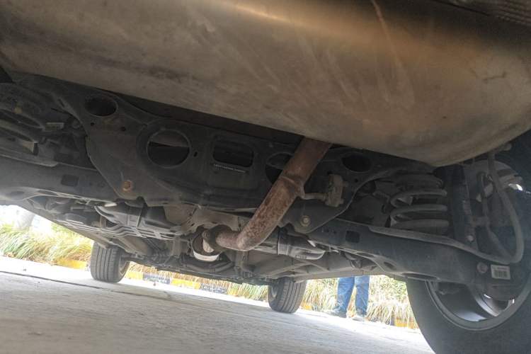 Used Geely Auto Vision X6 2016 1.8L Manual Luxury Model
