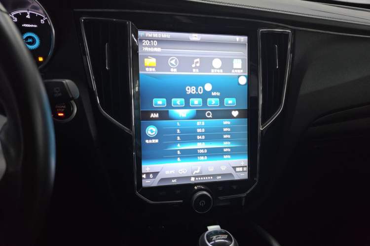 Used Zotye SR7 2017 1.5T CVT Cube Dream Edition
