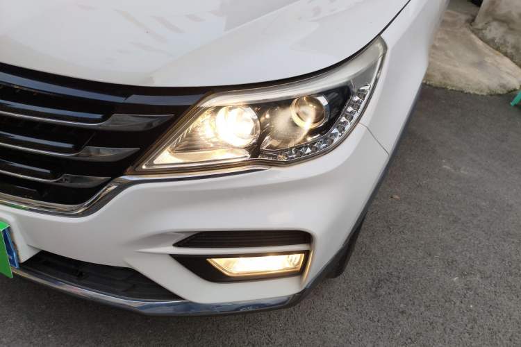 Used Baojun 560 2017 1.5T Manual Comfort Version 7 Seats
