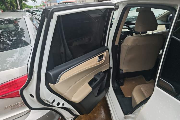 Used Honda Jade 2016 1.8L Automatic Comfort Elite Version 5 Seats
