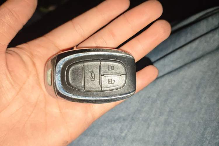 Used SAIC MAXUS EUNIQ 5 2020 1.3T PLUG-IN Elite Edition
