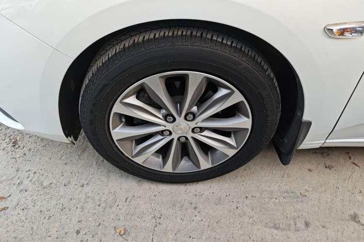 Used Chevrolet Monza 2022 320 Automatic Enjoyment Sunroof Version
