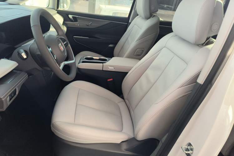 Used Buick GL8 2025 Lu Zun Deluxe Edition