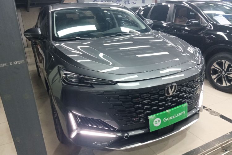 Used Changan UNI-K 2023 2.0T Two-Wheel Drive YueShang Trim