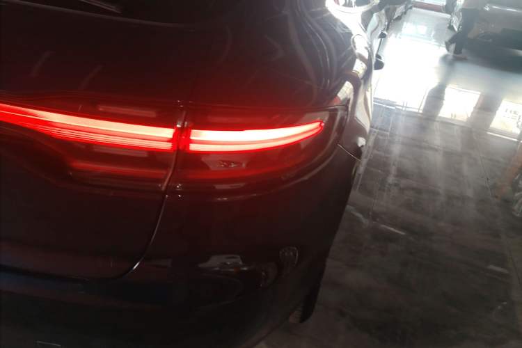 Used Porsche Macan 2018 Macan 2.0T
