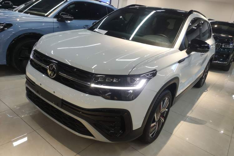 Used Volkswagen Tharu 2023 300TSI Two-Wheel-Drive Moon Luxury Edition